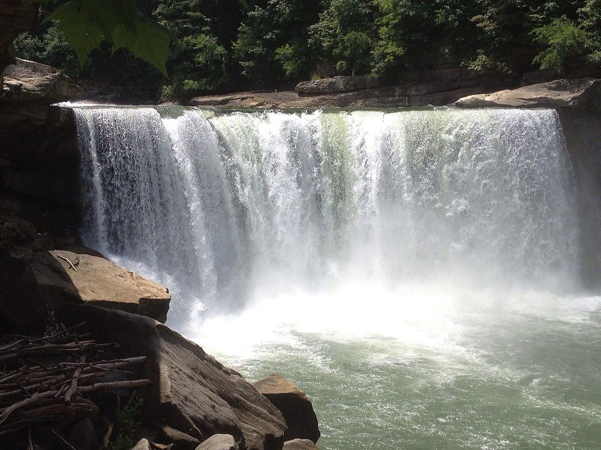 1200px Cumberland falls 2015 1
