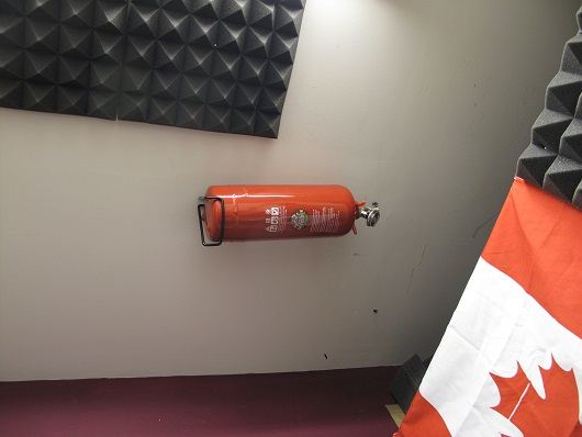 Automatic fire extinguisher