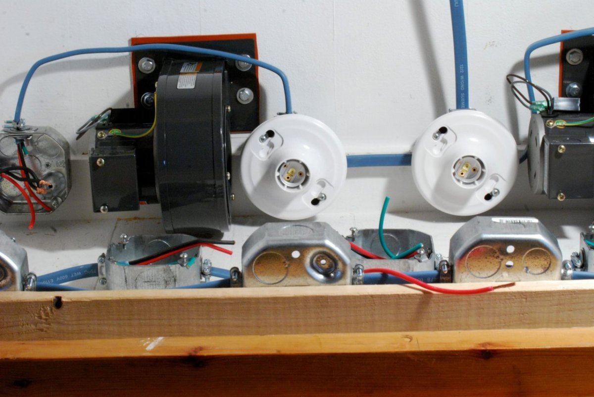 BOX   4