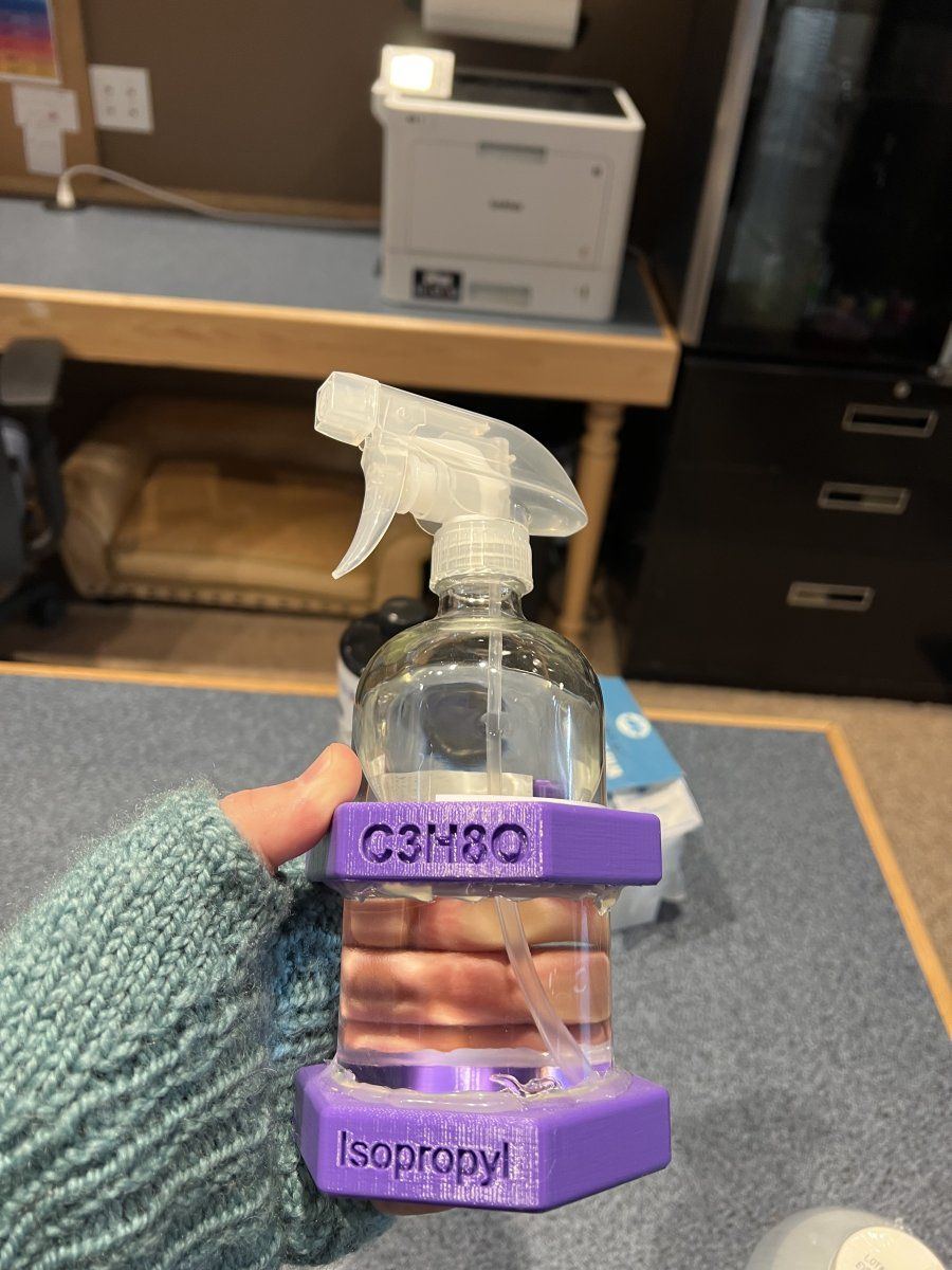 CDCA605D 7EA3 4605 9E3E F64F19AD89F2