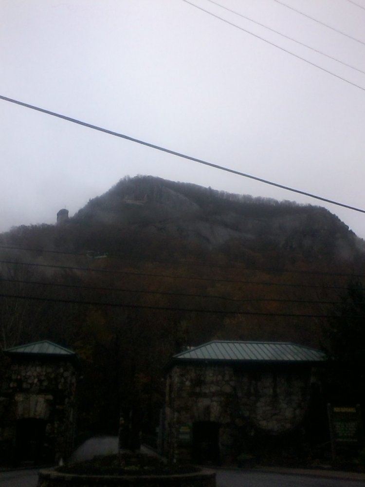 Chimneyrock112418