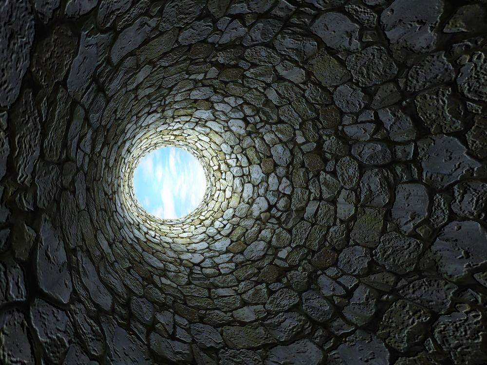Deep hole