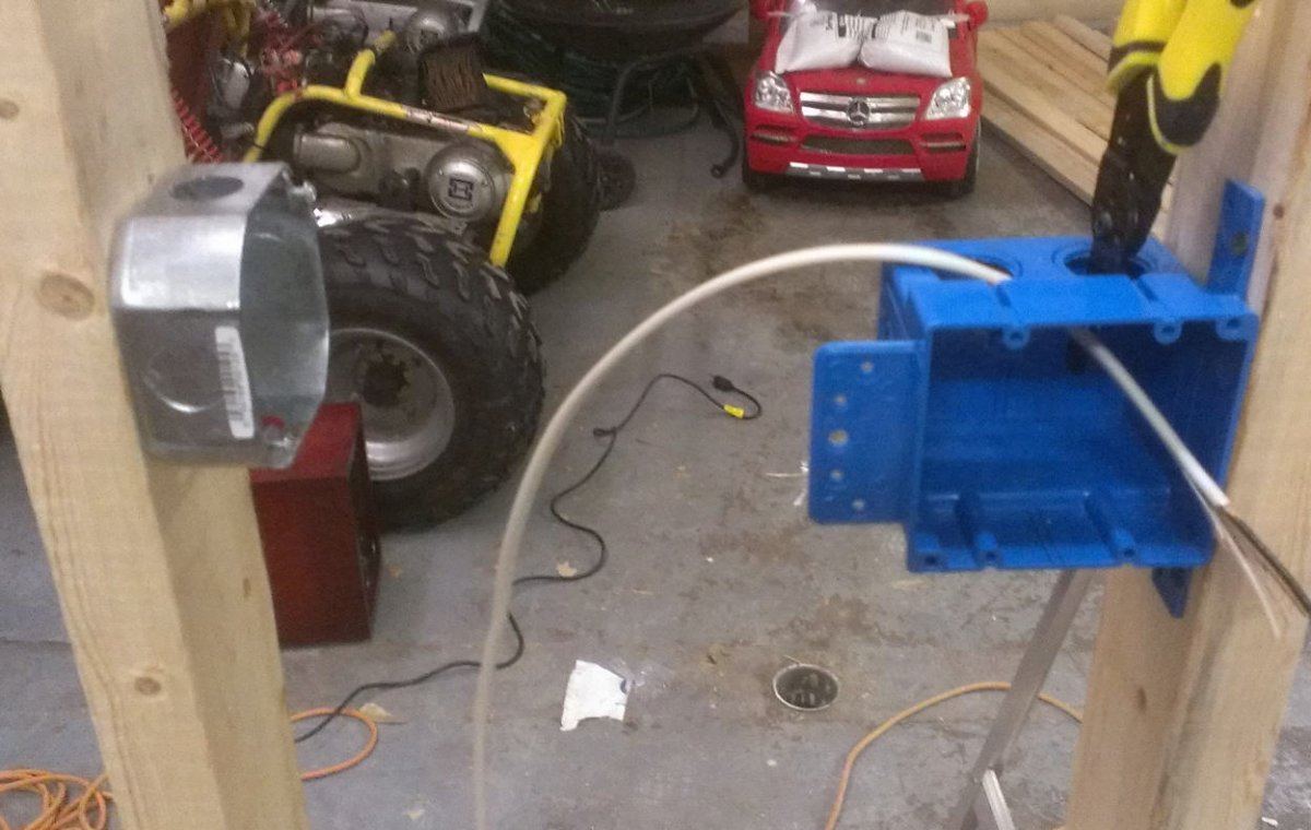 Diy electrical outlets for grow room 3