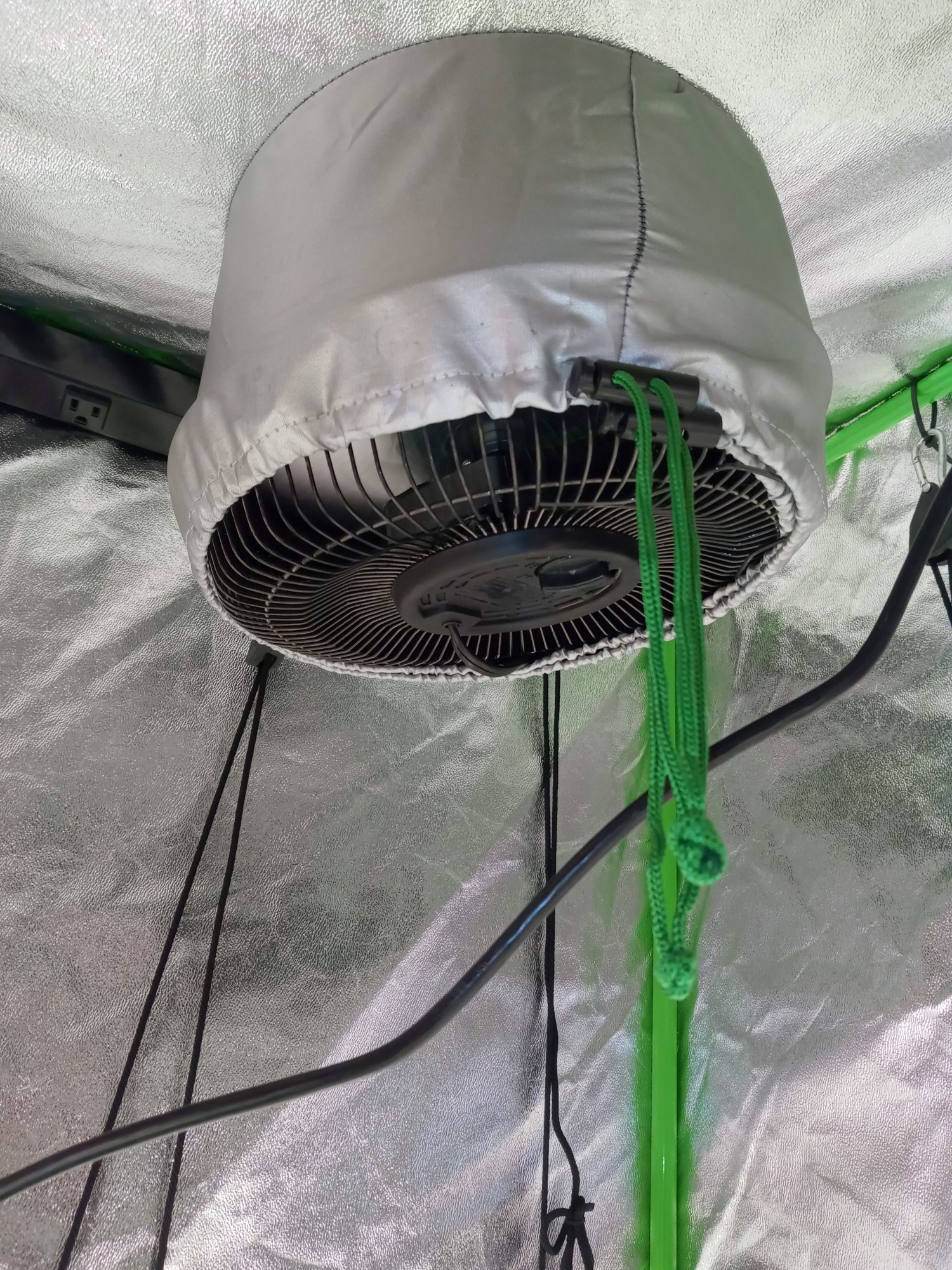 Fan in pocket