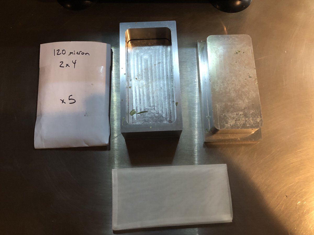 FE118C01 67DD 4345 A338 849F5DAC5735