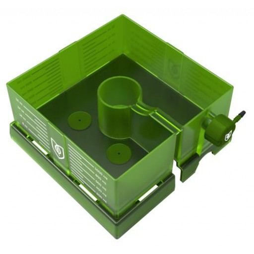 Floraflex square flood drip shield with gravity drippers 760403 01