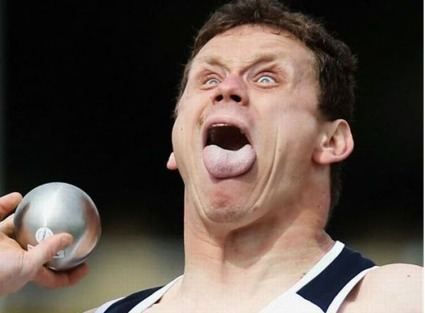 Funny face shotput