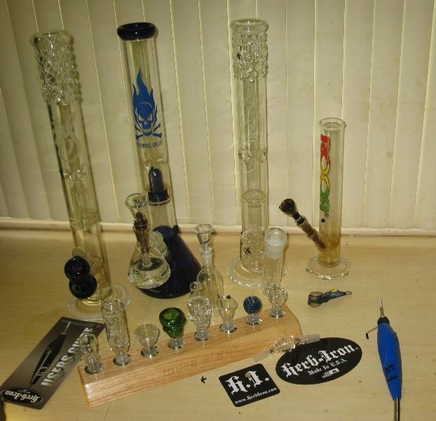 Glass holder