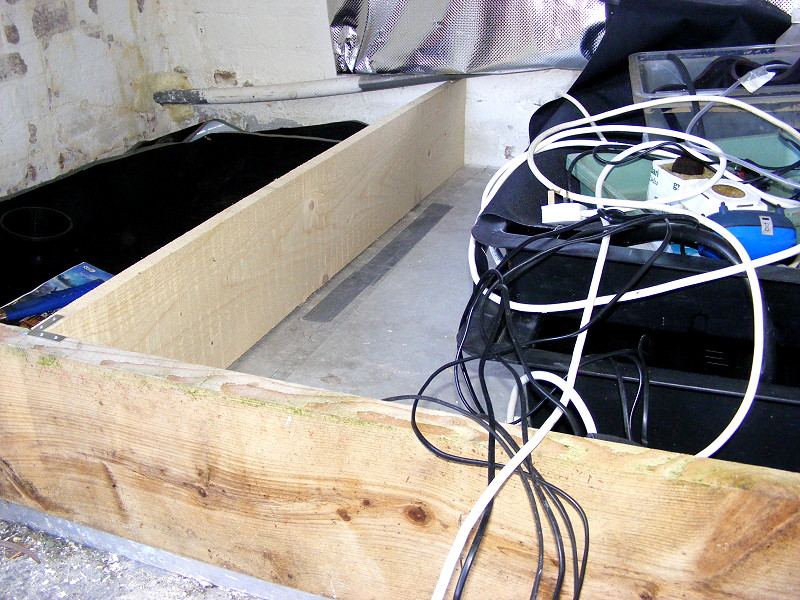 Insulated base Of celotex Growroom