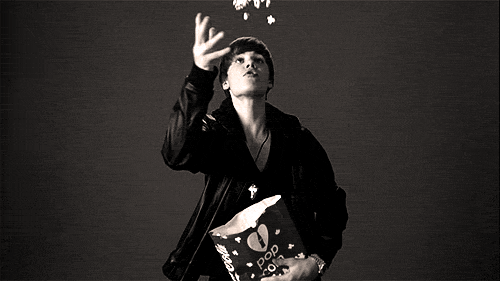 Justin bieberpopcorn gif
