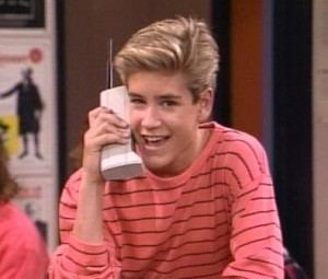 OldCellPhoneBWBlog 300x255