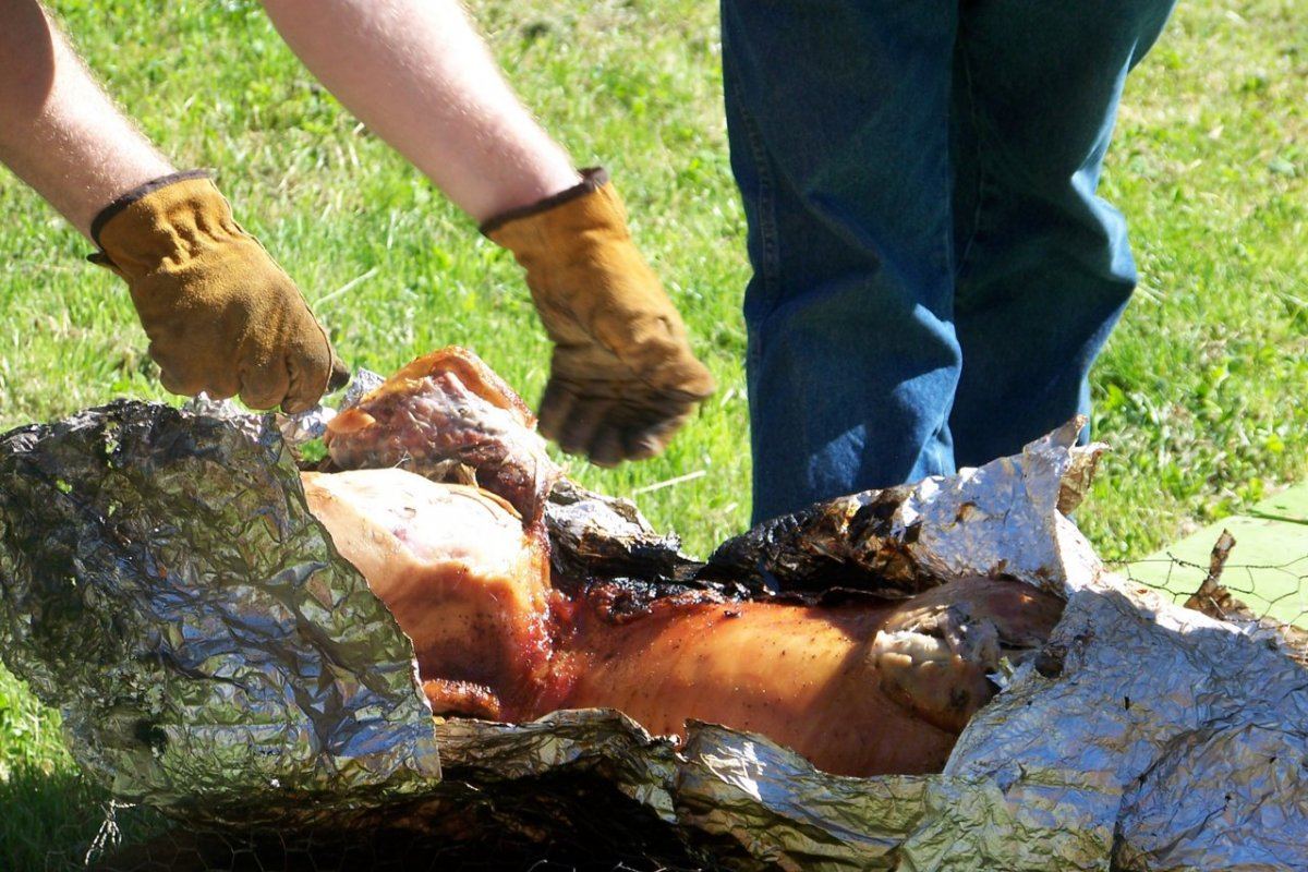Pig Roast 003