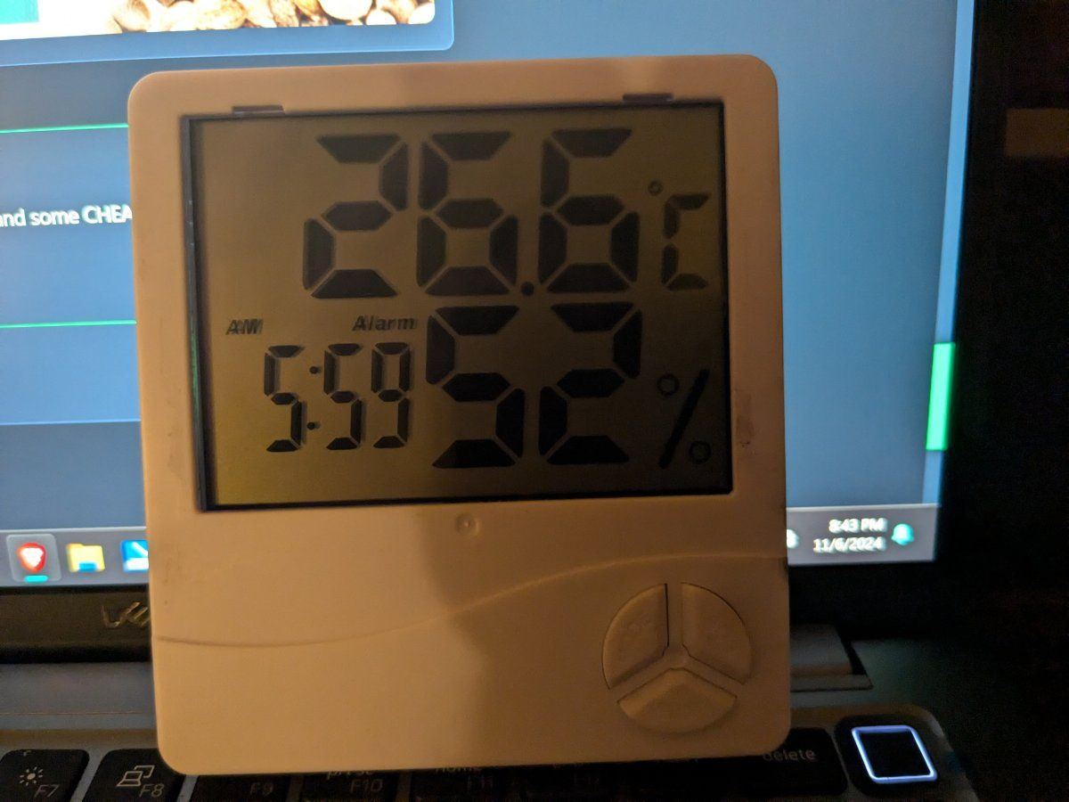 PXL 20241107 014300977