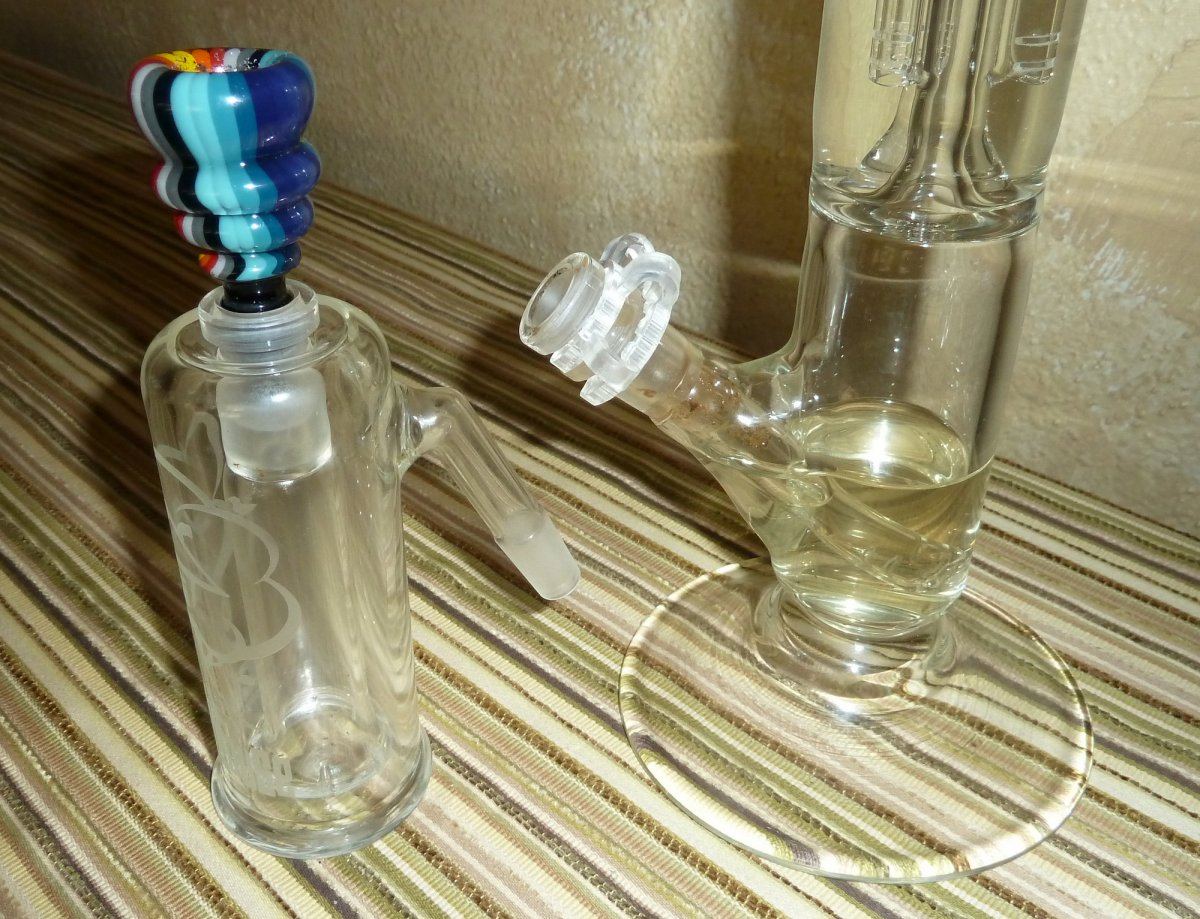 Science glass and Mota Gens 008