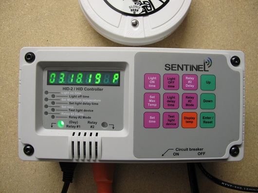 Sentinel hid lighting controller with remote temperature sensor and high temp shutdown
