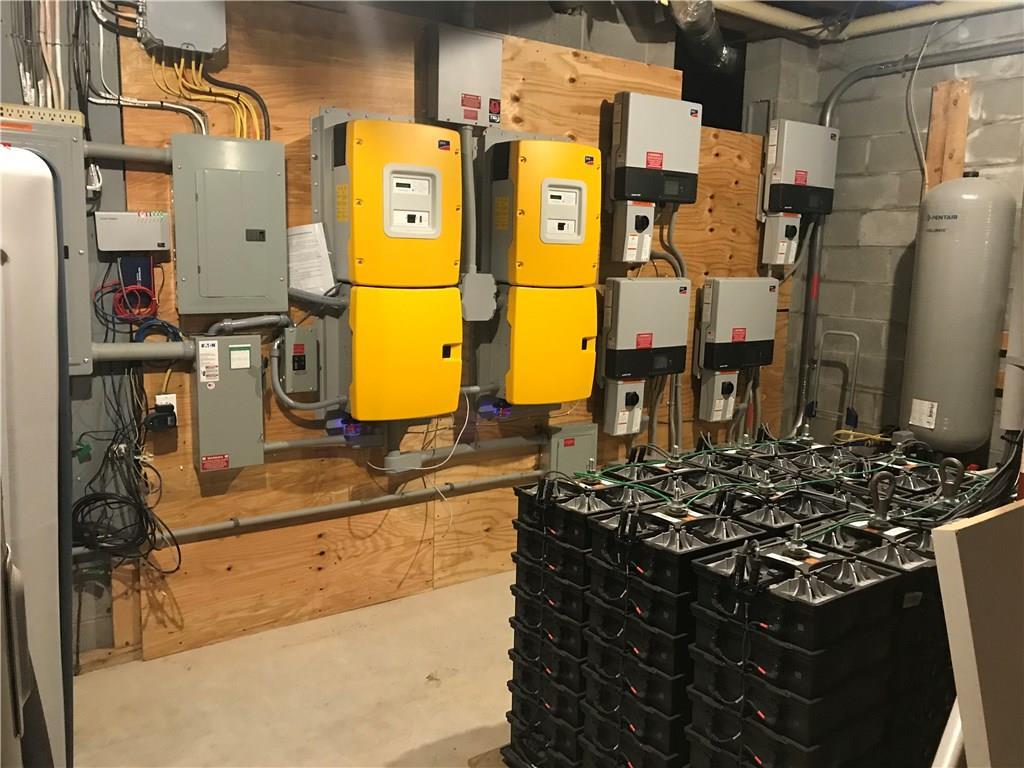 Solar battery