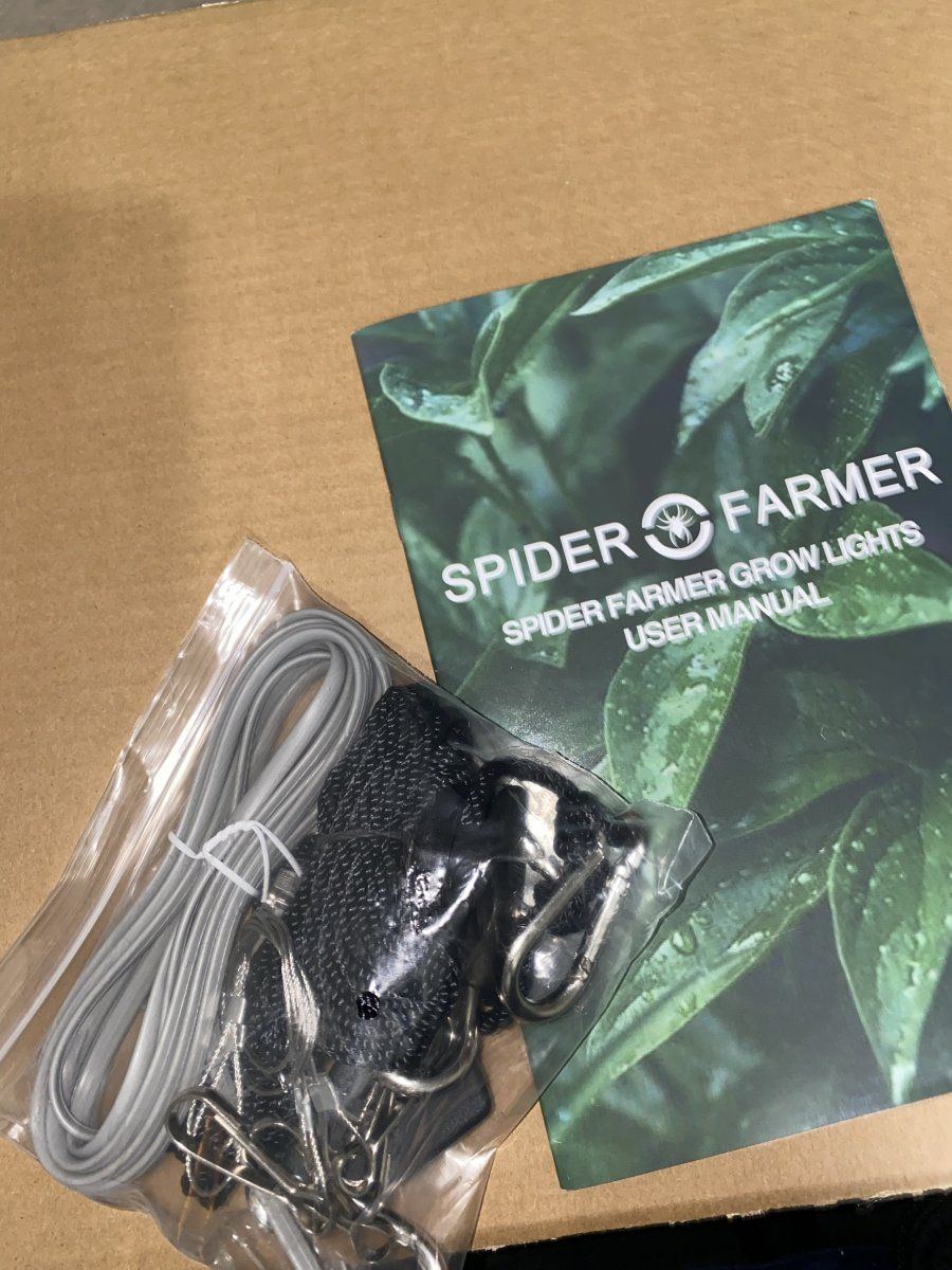 Spider farmer sf1000 for my 2x3 veg tent 3