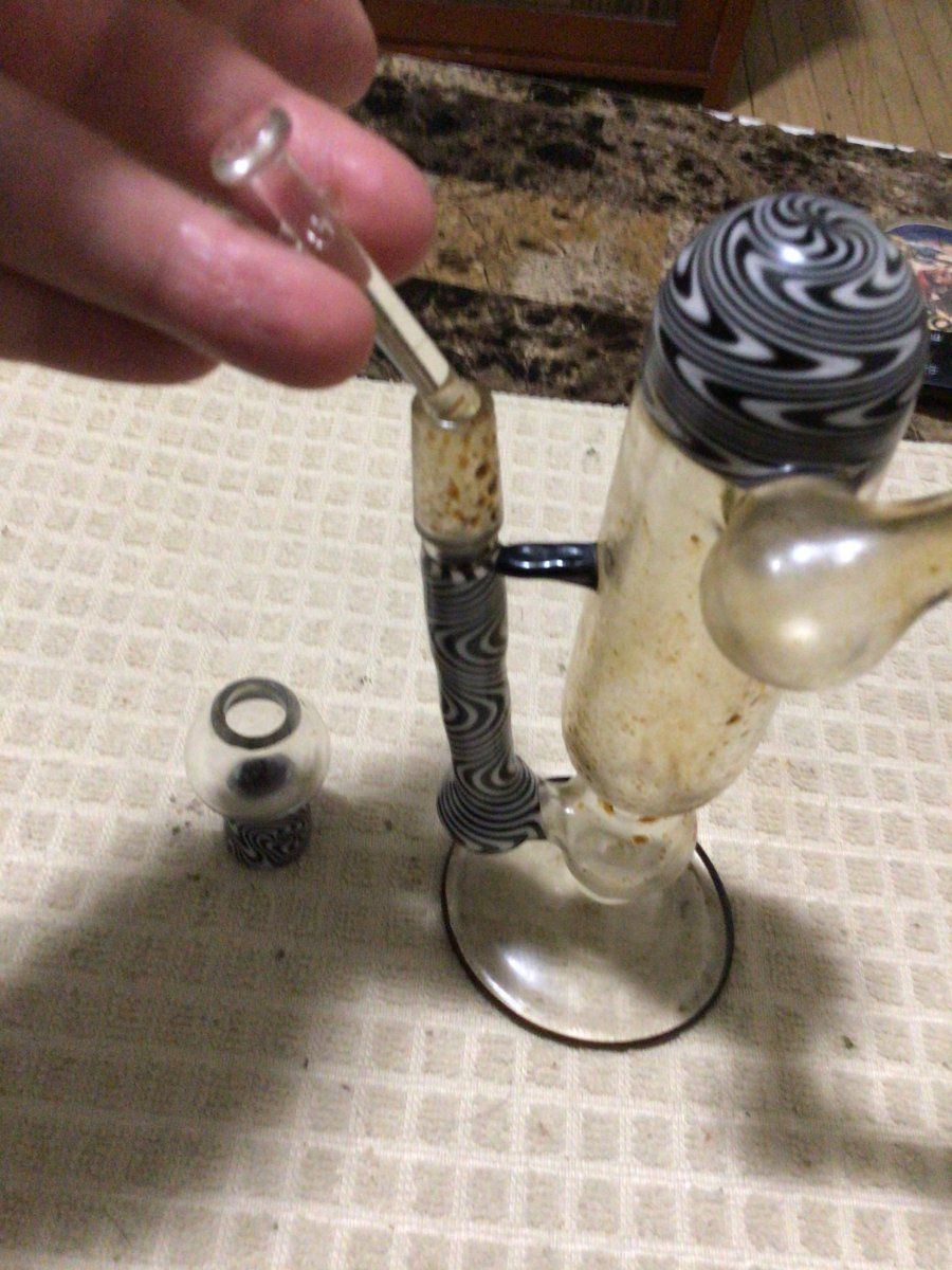 Unknown glass rig anyone know it 4