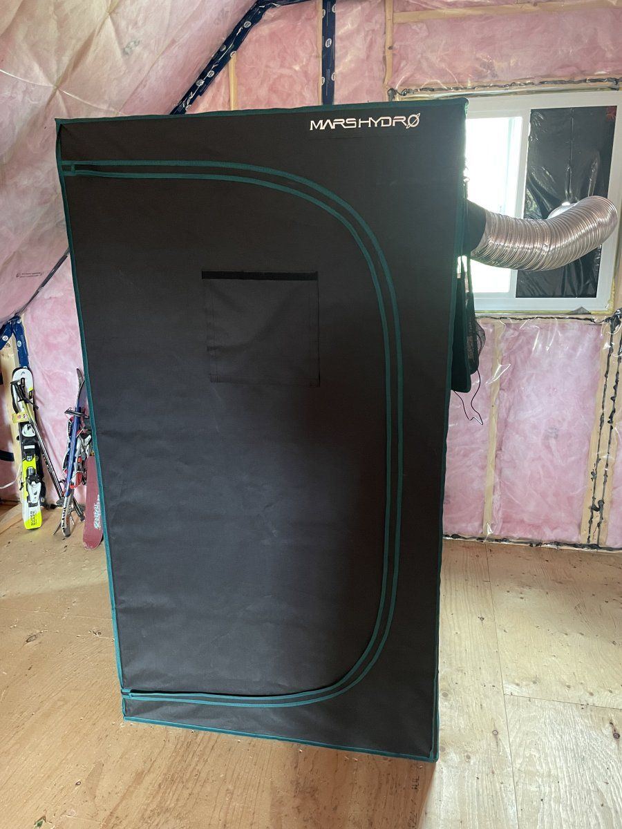 Using grow tent for drying 3