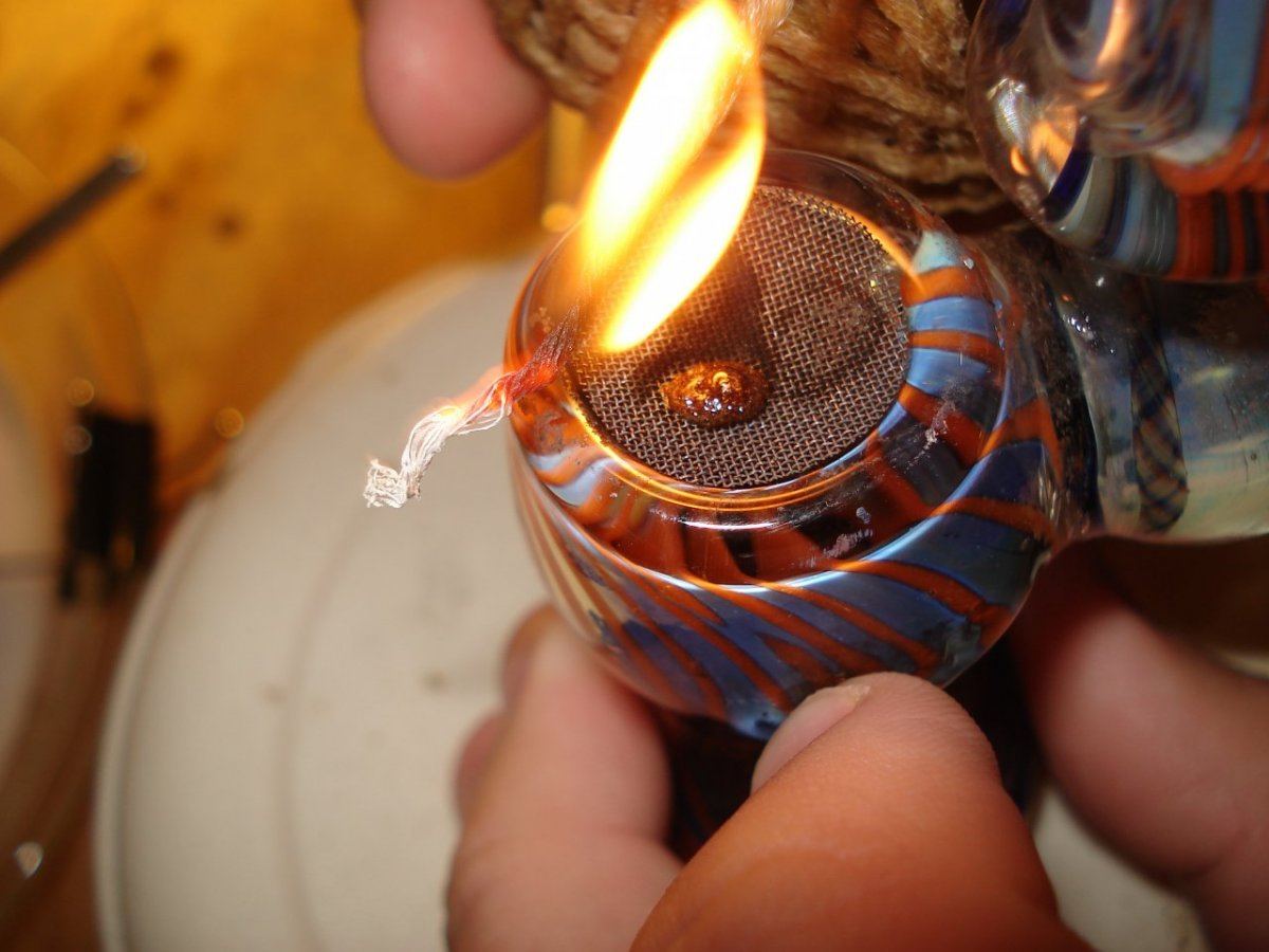 Whitewidowweed bubble melt shots 4