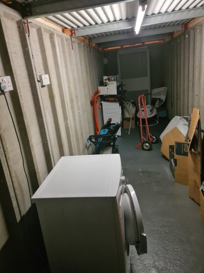 tent-in-a-shed-with-no-vents.jpg
