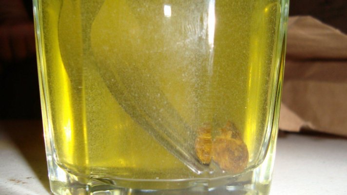waxparticles.JPG