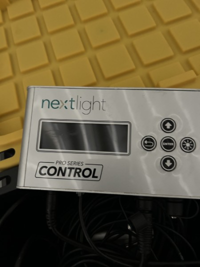75x-agromax-prime-2200-led-grow-lights-760w--nextlight-pro-controllers--wiring-3.png