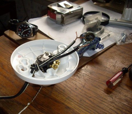 057b.jpg