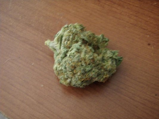 Strawberry Kush Nug