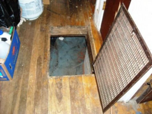 tip-leads-to-underground-pot-bust-2.jpg