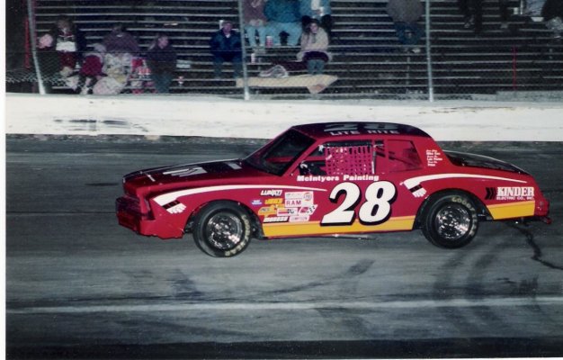 5111996 A car that McIntyres had.jpg