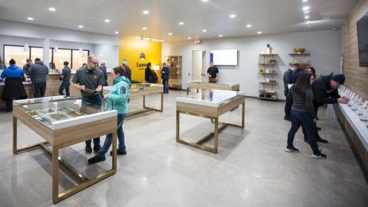 Recreational marijuana sales begin in Kalamazoo