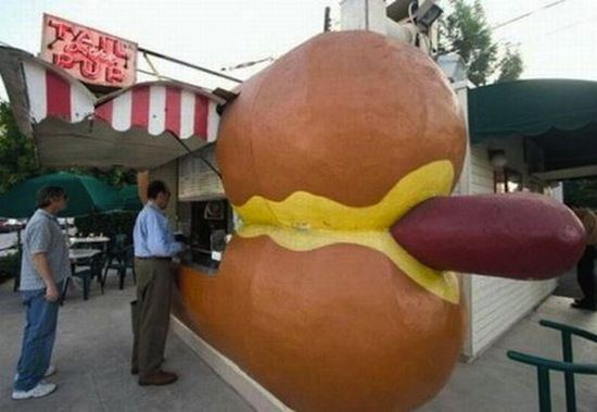 man_file_1053329_accidental_penis_hotdog-stand.jpg