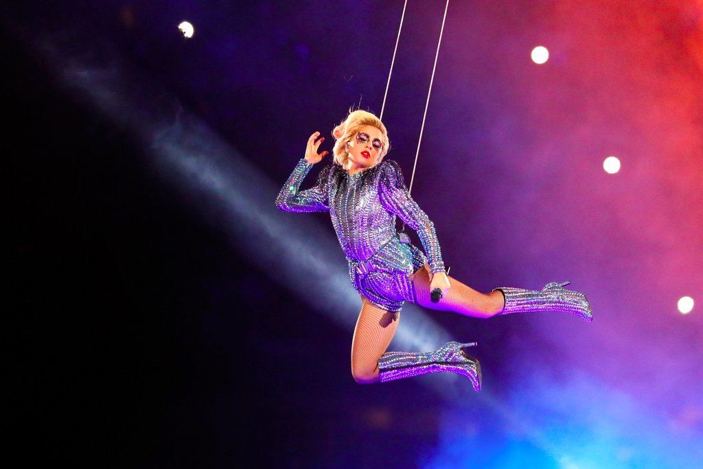 Lady-Gaga-Jumping-Off-Roof-Super-Bowl-Memes.jpg